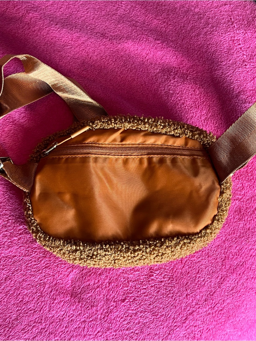 Warm Teddy Brown Sherpa Belt Bag - Picture 4 of 6